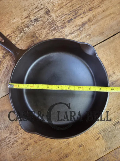 HTF Griswold No. 7 Cast Iron Skillet with Small Block Logo and Grooved Handle 701 SC24 Skillet