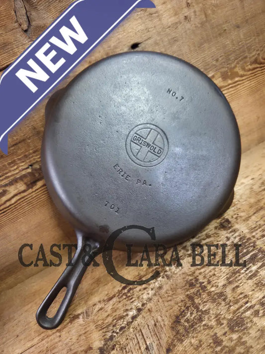 HTF Griswold No. 7 Cast Iron Skillet with Small Block Logo and Grooved Handle 701 SC24 Skillet