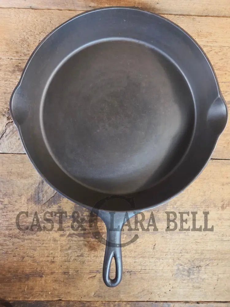 HTF HUGE and Gorgeous! Early 1900’s Wagner ’Arc Straight’ logo #12 Cast Iron Skillet - Skillet