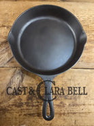 HTF Martin Stove & Range Co. #7 Cast Iron Skillet with ’Hamburger’ Logo. Versatile and elegant Skillet