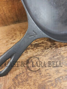 HTF Martin Stove & Range Co. #7 Cast Iron Skillet with ’Hamburger’ Logo. Versatile and elegant Skillet