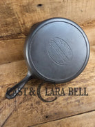 HTF Martin Stove & Range Co. #7 Cast Iron Skillet with ’Hamburger’ Logo. Versatile and elegant Skillet