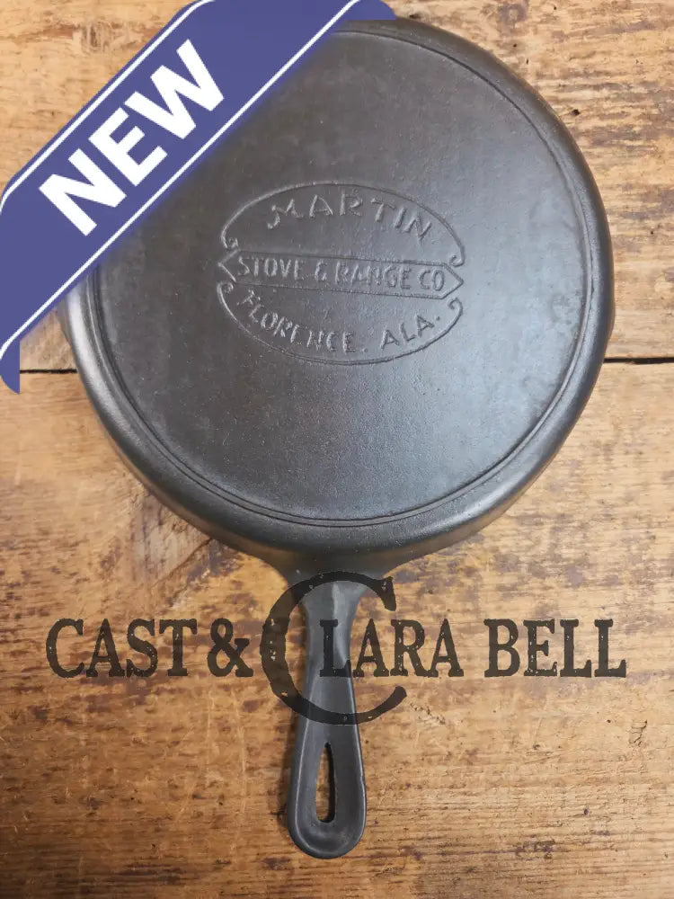 HTF Martin Stove & Range Co. #7 Cast Iron Skillet with ’Hamburger’ Logo. Versatile and elegant Skillet
