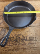 HTF Martin Stove & Range Co. #7 Cast Iron Skillet with ’Hamburger’ Logo. Versatile and elegant Skillet