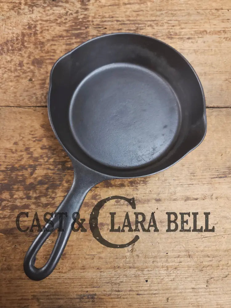 HTF! Wapak #4 Straight tapered logo beautiful skillet! Restored Seasoned and Ready to Use! Skillet