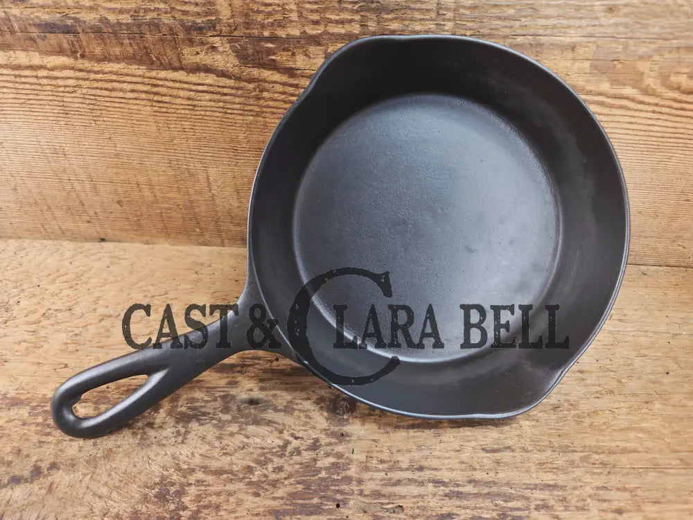 HTF! Wapak #4 Straight tapered logo beautiful skillet! Restored Seasoned and Ready to Use! Skillet