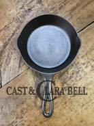 HTF! Wapak #4 Straight tapered logo beautiful skillet! Restored Seasoned and Ready to Use! Skillet
