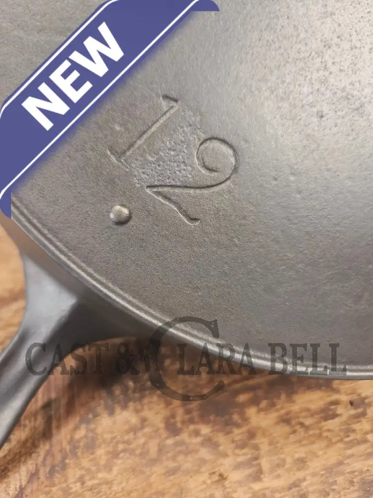 HUGE 1920’s Wagner Sidney O #12 ’Arc Straight’ Skillet with Heat Ring. Beautiful design superior performance. SC24