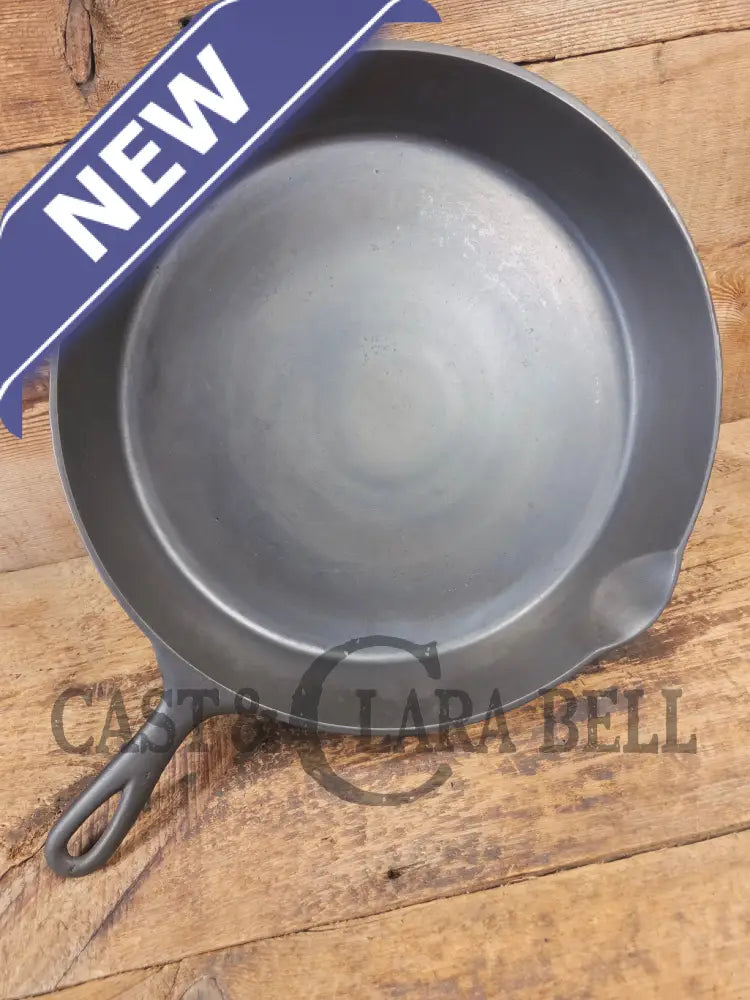 HUGE 1920’s Wagner Sidney O #12 ’Arc Straight’ Skillet with Heat Ring. Beautiful design superior performance. SC24