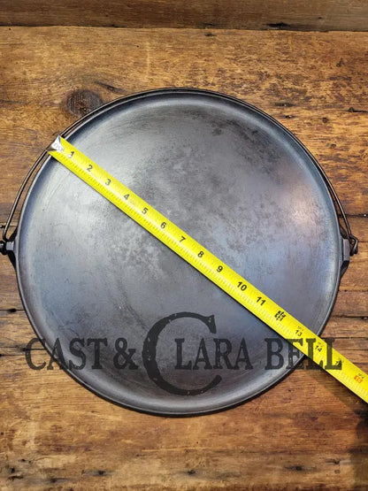 Huge! 1930’S Griswold No. 14 Round Griddle With Bail And Small Logo. The Largest Made Of Its