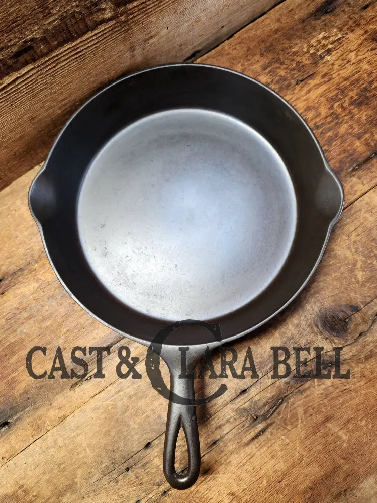 Huge And Hard To Find 1910’S Early Favorite Piqua Ware #10 Cast Iron Skillet Arc Straight Logo