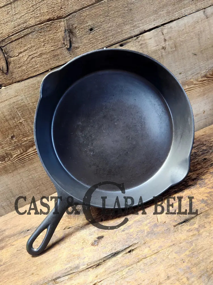 Huge And Hard To Find 1910’S Early Favorite Piqua Ware #10 Cast Iron Skillet Arc Straight Logo