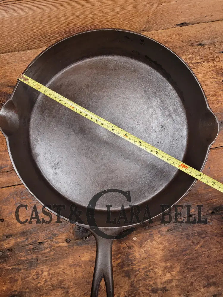 Huge And Hard To Find 1910S Early Favorite Piqua Ware #12 Cast Iron Skillet Arc Straight Logo