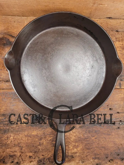 Huge And Hard To Find 1910S Early Favorite Piqua Ware #12 Cast Iron Skillet Arc Straight Logo