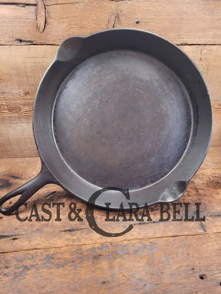 Huge And Hard To Find 1910S Early Favorite Piqua Ware #12 Cast Iron Skillet Arc Straight Logo