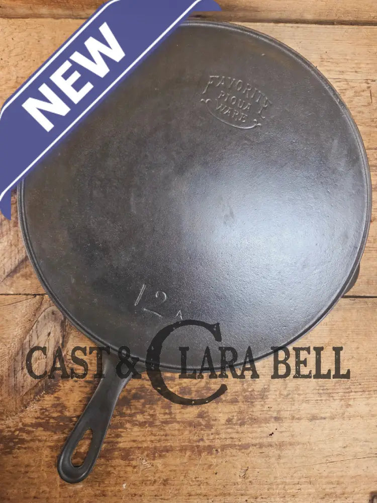 HUGE and hard to find 1910’s Early Favorite Piqua Ware #12 Cast Iron Skillet Smiley Logo great for gas or coil tops!