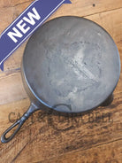 Huge Antique gate-marked unknown #12 skillet. Est 1880’s. Left single spout heat ring bottom w/ pointy handle - Skillet