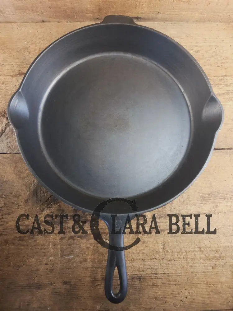 Huge beautiful 1930’s Griswold No. 12 Skillet with Small Block Logo and Heat Ring 719 D Skillet