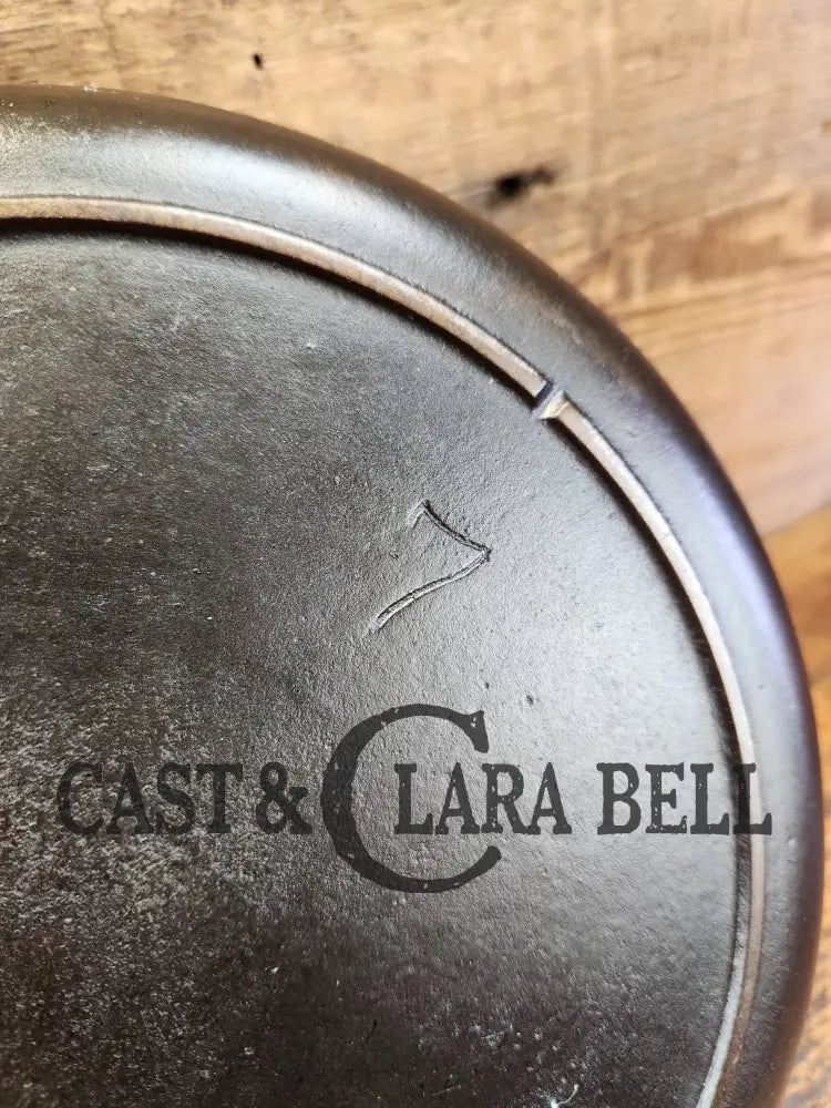 I Love This Skillet! Classic 1920’S Lodge Raised #7 Heat Ring Single Notch. Skillet