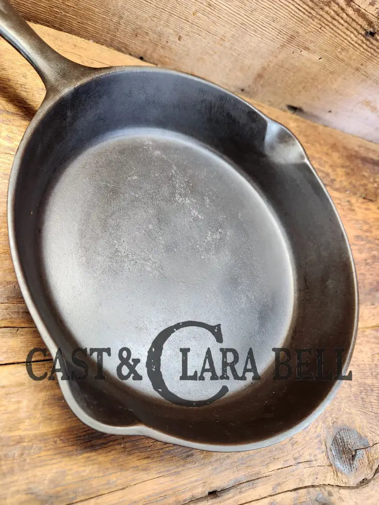 I Love This Skillet! Classic 1920’S Lodge Raised #7 Heat Ring Single Notch. Skillet