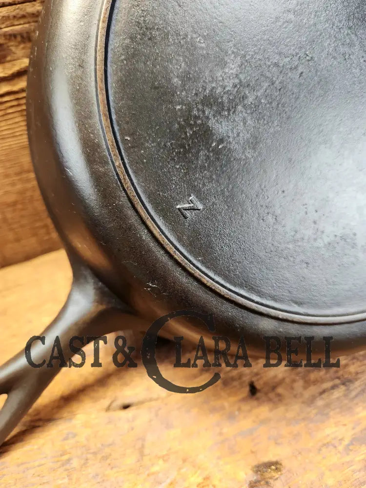 I Love This Skillet! Classic 1920’S Lodge Raised #7 Heat Ring Single Notch. Skillet