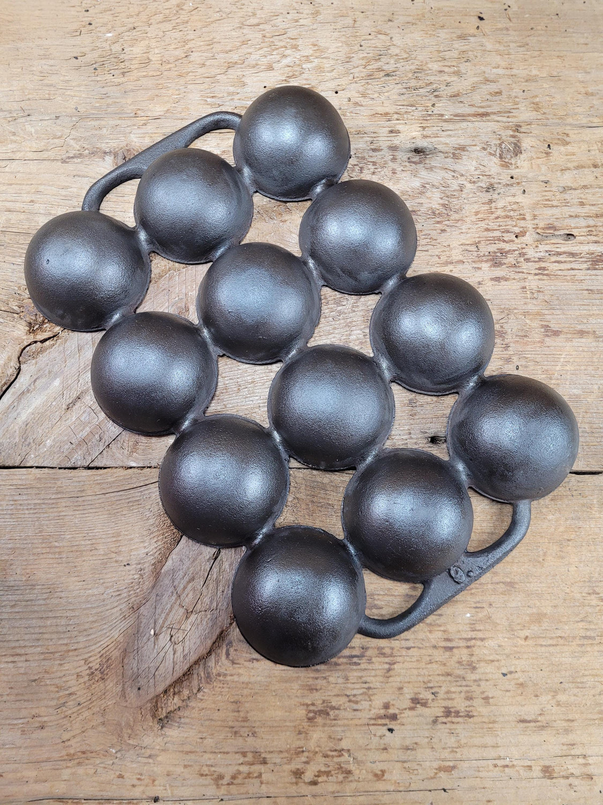 Great Gift! 1930’S #9 Wagner ’Golf Ball’ Brownie Pan. Open Air Design Gorgeous! Bakeware