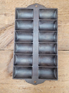 Hard To Find! Wagner Ware D Gem Pan 12 Cup 1325. French Roll Style. Restored And Ready Use! Bakeware