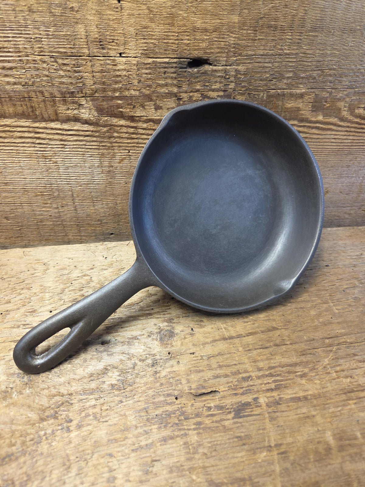 Amazing gift idea! Birmingham Stove & Range #3 Egg Skillet Red Mountain Series 3-D. Restored and Ready to Use! SC24
