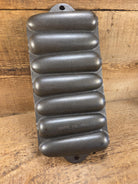 GREAT gift idea! 1950’s Wagner Ware Corn Pone gem pan. Makes wonderful bread sticks & cornbread! SC24 Bakeware