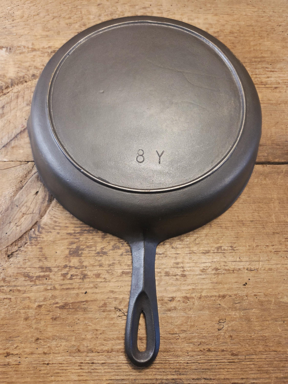 The Classic 8! 1940’s early Birmingham Stove & Range Red Mountain Series #8 Skillet 8Y Skillet