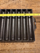 Very unique! Wagner #22 Bread Stick Gem Pan. ’A’ makers mark ’E’ Gem Pan fully restored Bakeware