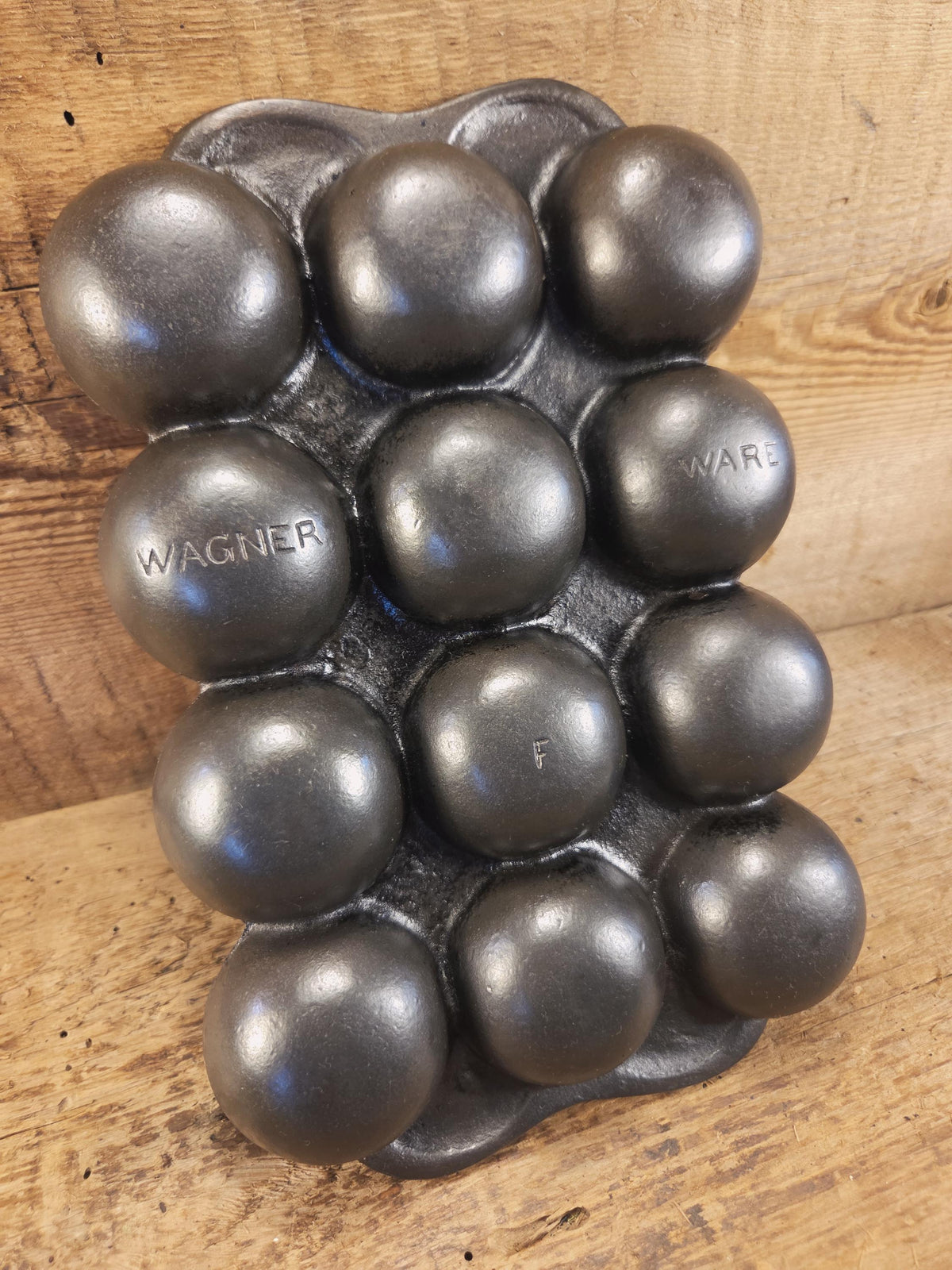 Great gift and tough to find! 1930’s Fully Marked Wagner ’golf ball’ brownie pan. Closed frame ’F’ style gem pan