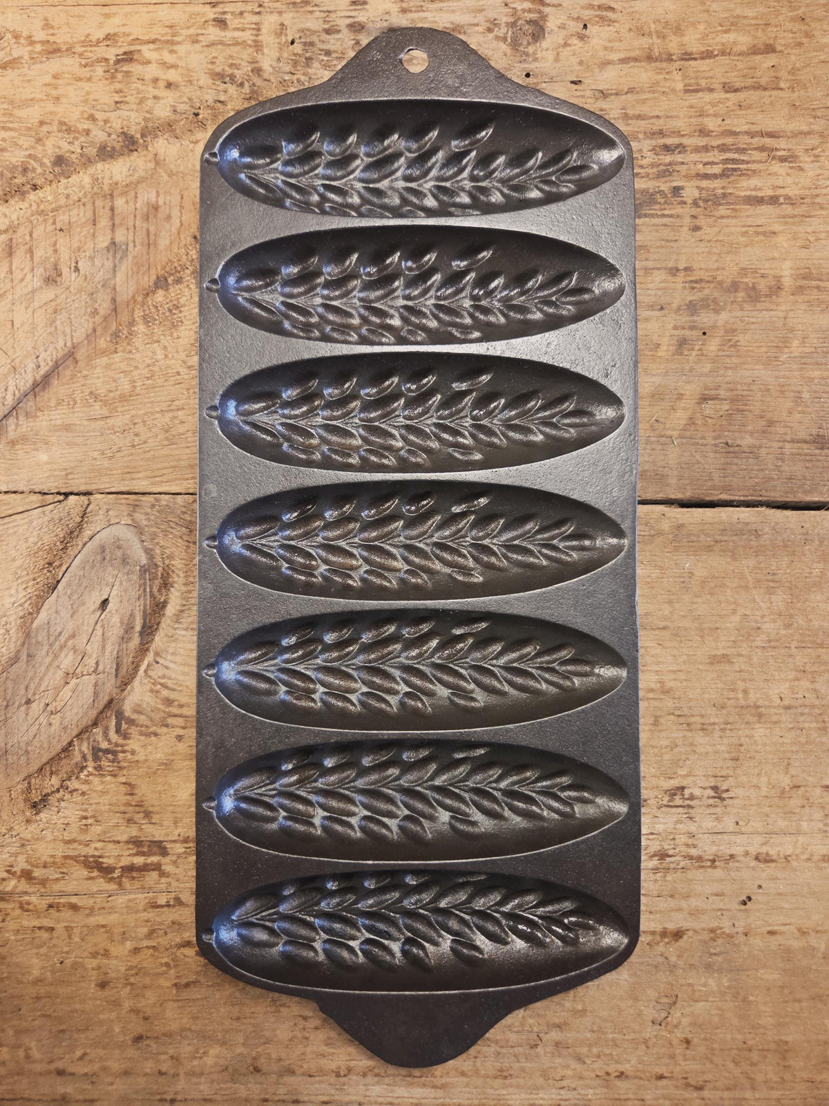 HTF 1930’s Griswold made Puritan # 1270 Wheat Stick Pan p/n 1513. Made for Sears & Roebuck department stores. Restored