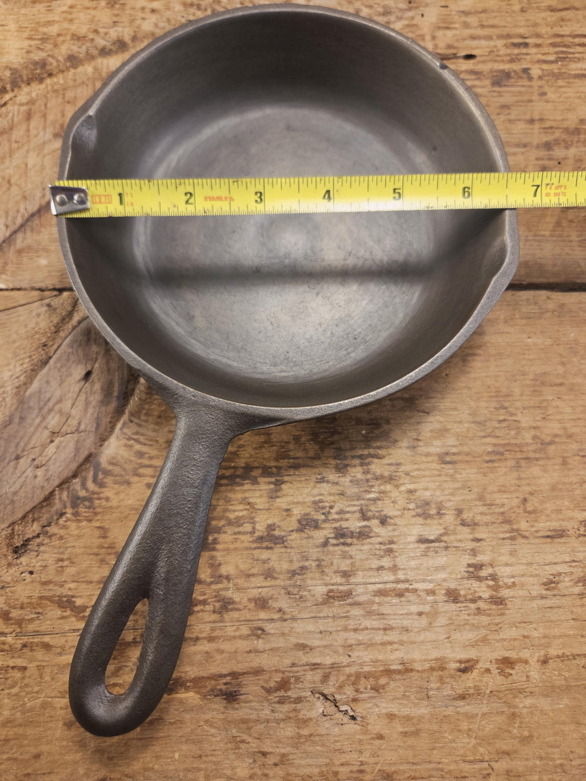 Classic southern skillet! Birmingham Stove & Range Century Series No. 3 Egg Skillet 6 5/8 inch SC24