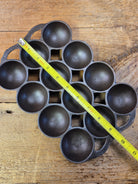 Great gift! 1930’s #9 Wagner ’golf ball’ brownie pan. Open air design gorgeous!