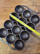 Great gift! 1930’s #9 Wagner ’golf ball’ brownie pan. Open air design gorgeous!