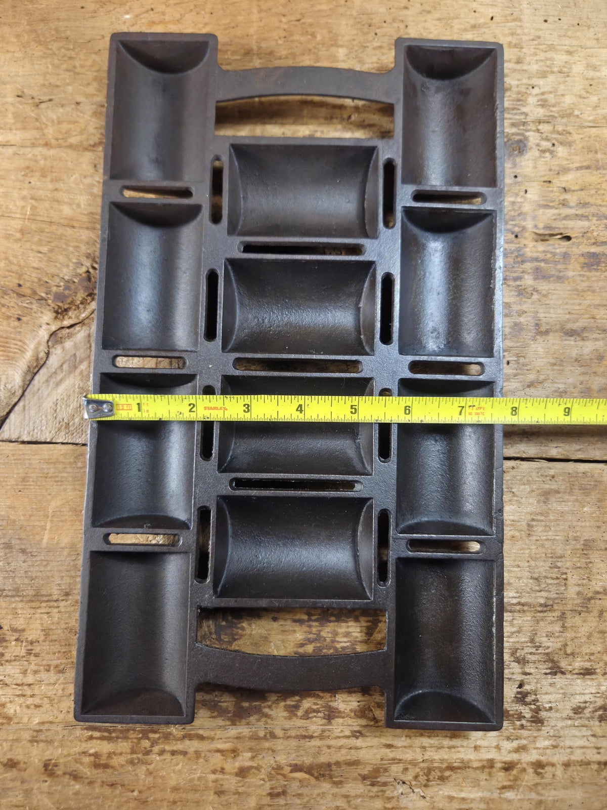 Unknown French Roll No. 11 Pan w/ raised No. 11 & French Roll markings. Rumored Griswold but likely Unknown Beautiful