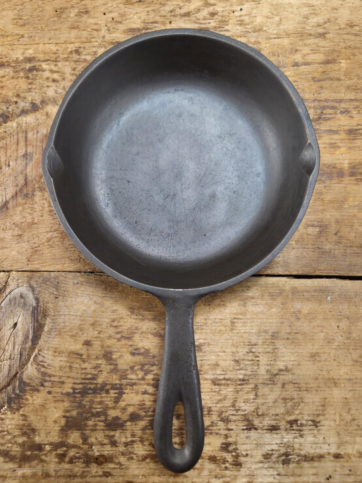 Wow unique Birmingham Stove & Range #3 Egg Skillet Century Series. Almost looks like a Red Mountain. Restored and Ready