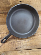 The Classic 8! 1940’s early Birmingham Stove & Range Red Mountain Series #8 Skillet 8Z Skillet