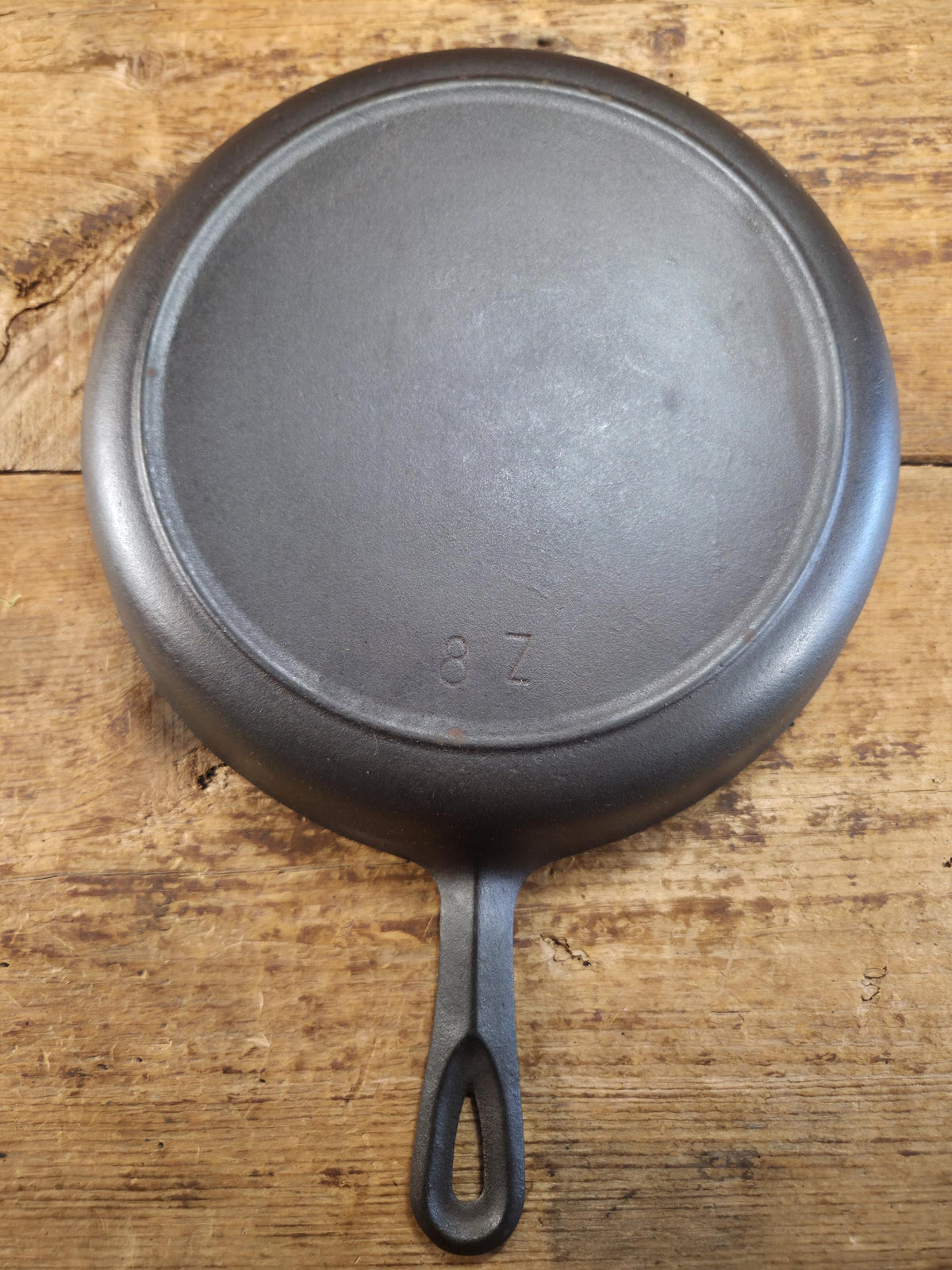 The Classic 8! 1940’s early Birmingham Stove & Range Red Mountain Series #8 Skillet 8Z Skillet