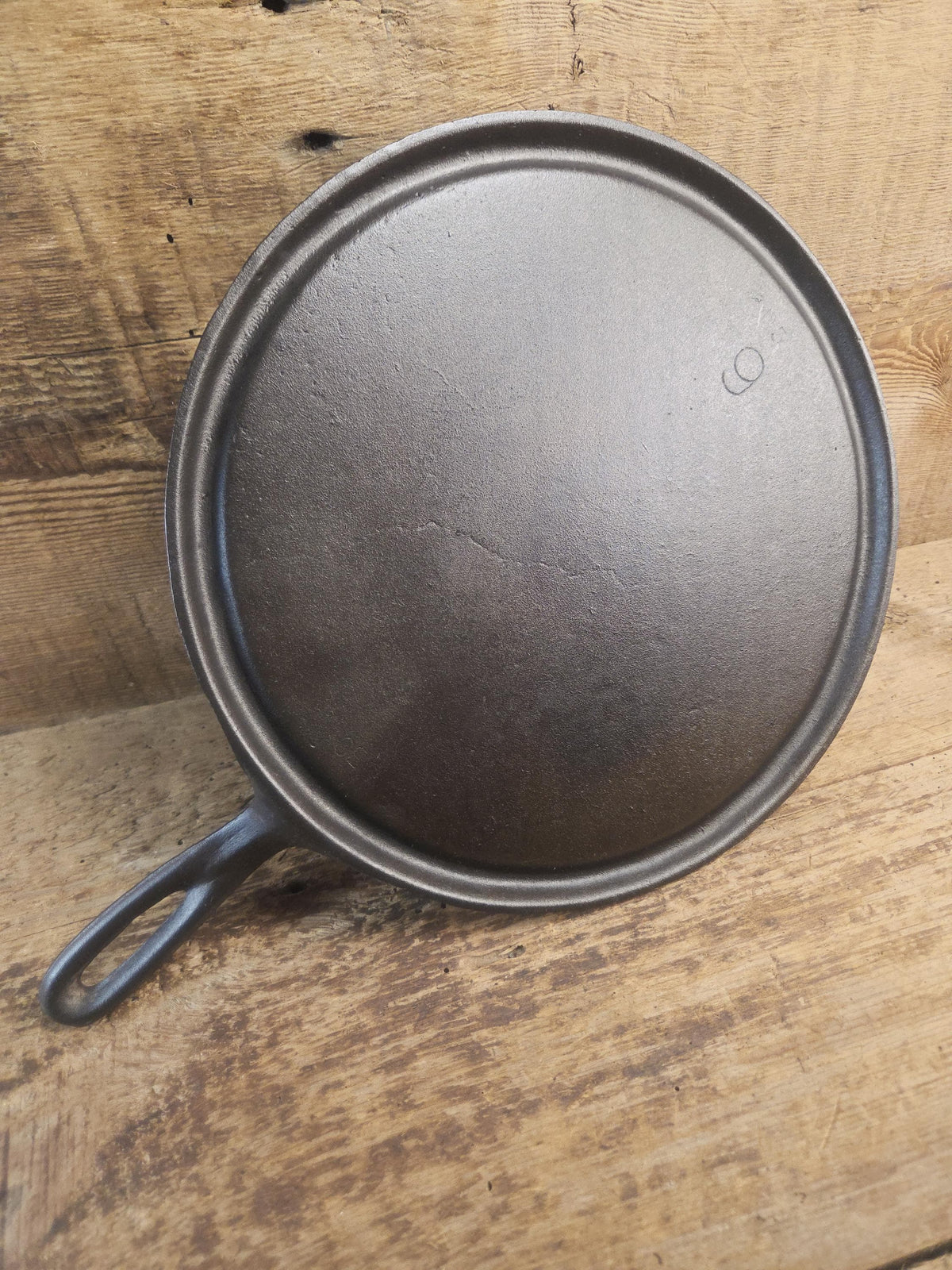 Make 90 year old grilled cheese! 1930-40’s Era lodge #9 Round Griddle. Awesome! SC24 Griddle