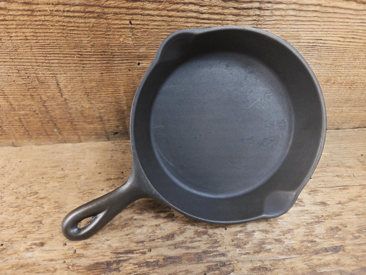 Collectible Toy Wagner No. Cast Iron Skillet. Great for display OR for your junior chef! SC24 Skillet