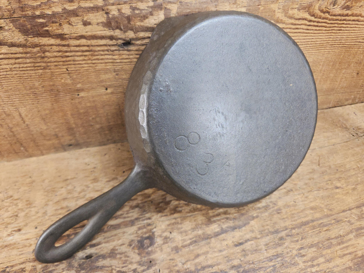 Cool story! 1920’s Chicago Hardware Foundry #3 Classic Hammered Egg Skillet. SC24