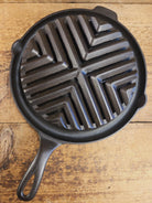 Show Stopper & hard to find Complete Griswold Double Broiler. Amazing piece of American history perfect for searing.