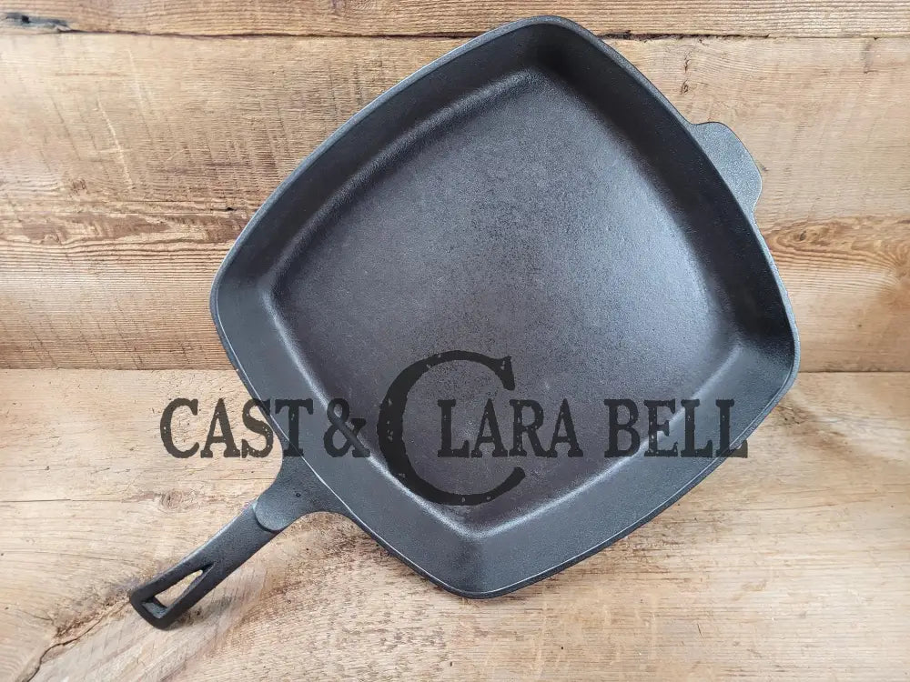 Large! 1930’S #9 Wagner Square Skillet 1219. Great Pan To Have In The Kitchen! Super Versatile