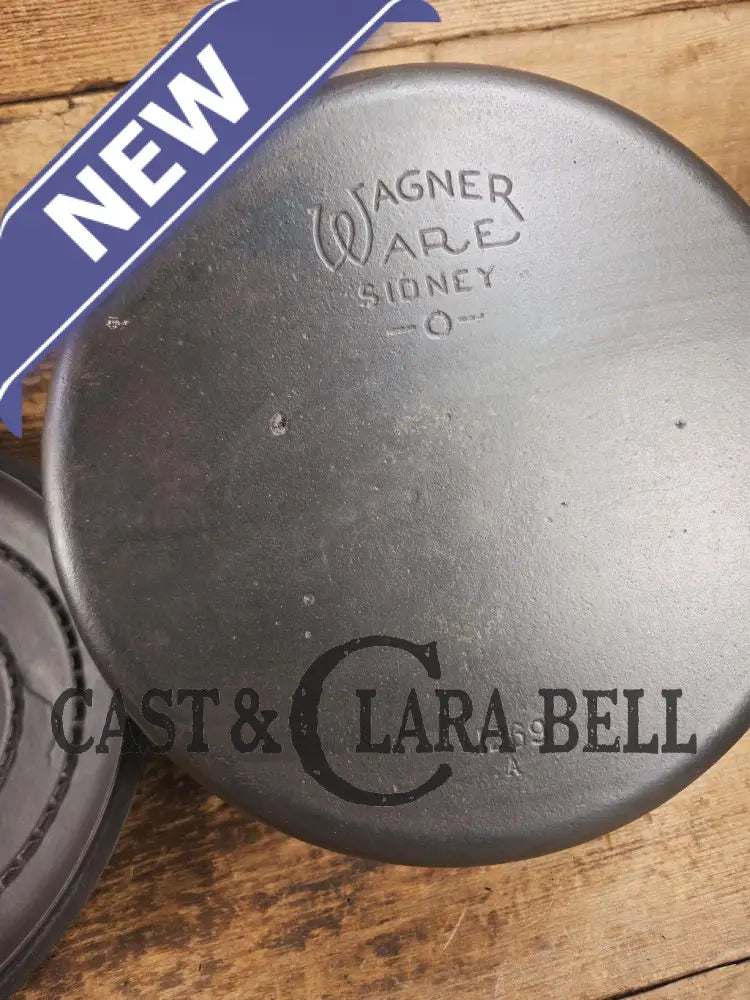 Large 1930’s Wagner Ware #9 Cast Iron Dutch Oven 1259 with Sawtooth lid! Unique pattern shift on lid Dutch Ovens