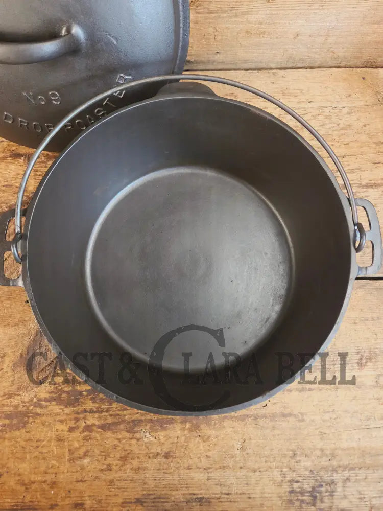 1930’s Large fully marked Wagner Ware No. 9 Dutch Oven with saw tooth style Lid 1269 - Dutch Ovens Trivets & Kettles