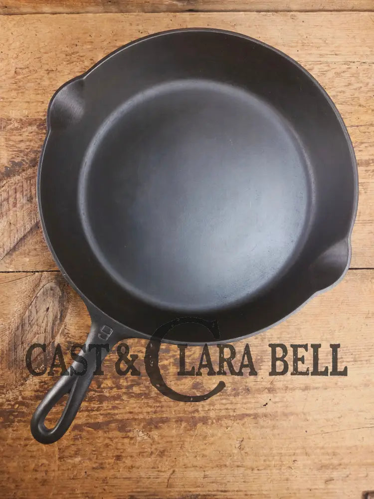 Larger Griswold #9 Cast Iron Skillet with Large Block Logo 710 F. Great protein or large saute skillet Skillet
