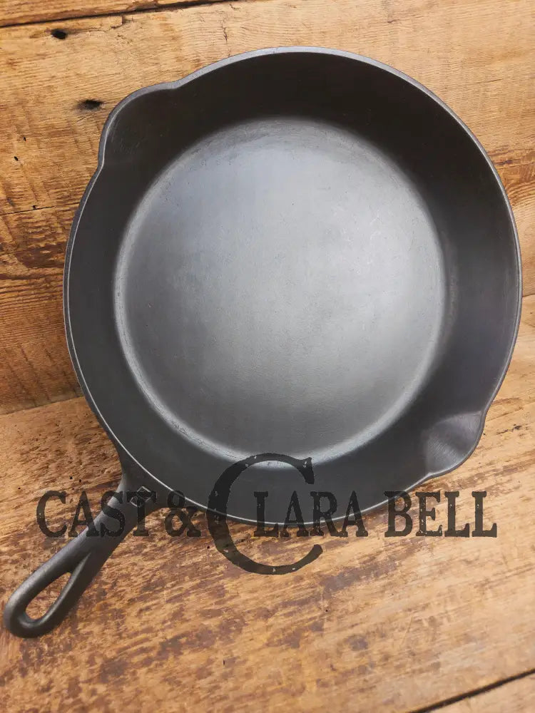 Larger Griswold #9 Cast Iron Skillet with Large Block Logo 710 F. Great protein or large saute skillet Skillet