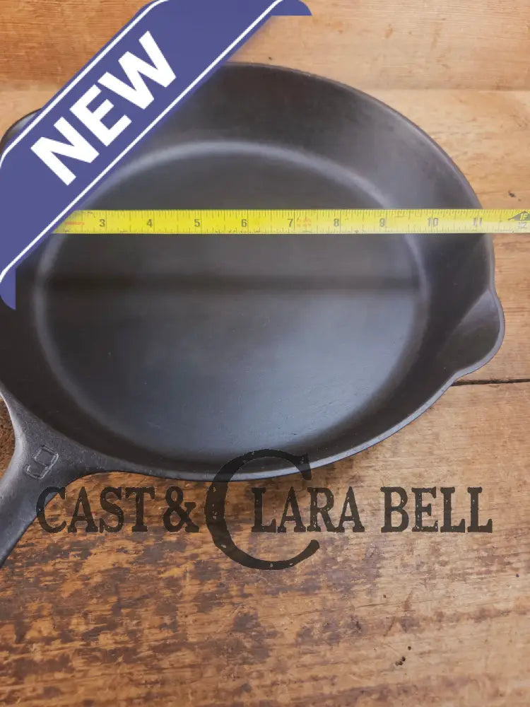 Larger Griswold #9 Cast Iron Skillet with Large Block Logo 710 F. Great protein or large saute skillet Skillet